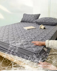 1PC Waterproof Quilted Mattress Protector Breathable Mattress Cover Anti-mite Anti-bacterial Fitted Bed Sheet (No Pillowcase) 1 sold