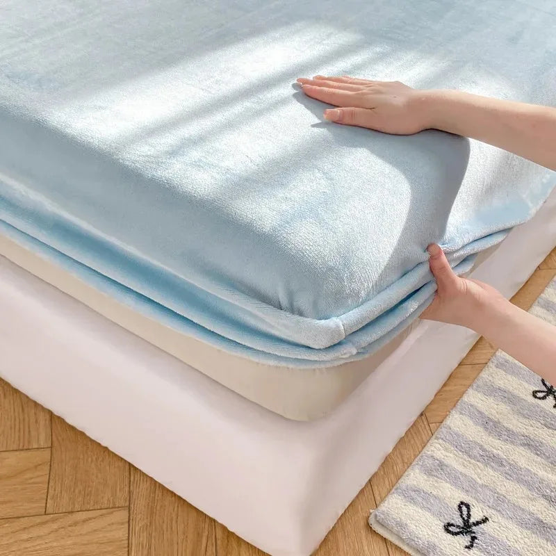 Autumn Winter Warm Fitted Bed Sheet Flannel Soft Comfortable Queen Bed Sheets Thicked Coral Fleece Mattress Cover Plush Bedsheet