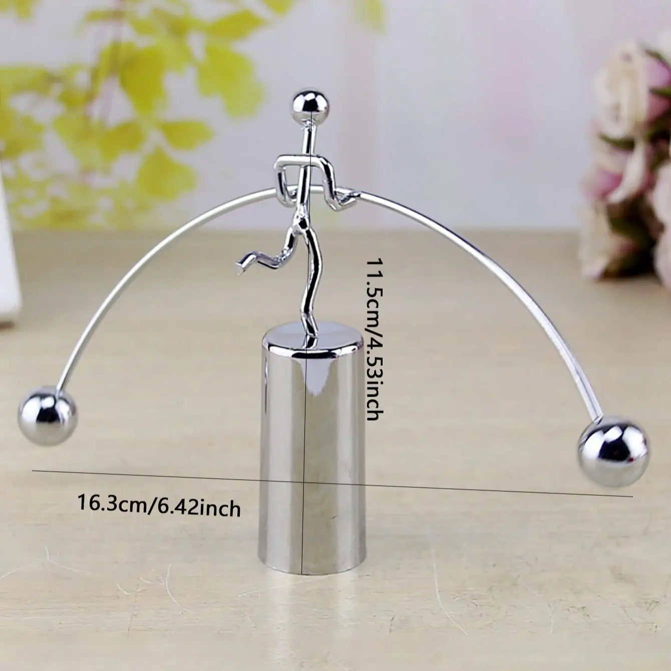 1pc-Creative balance ball swing weightlifting small iron man does not fall the small man decoration tumbler fun ornaments