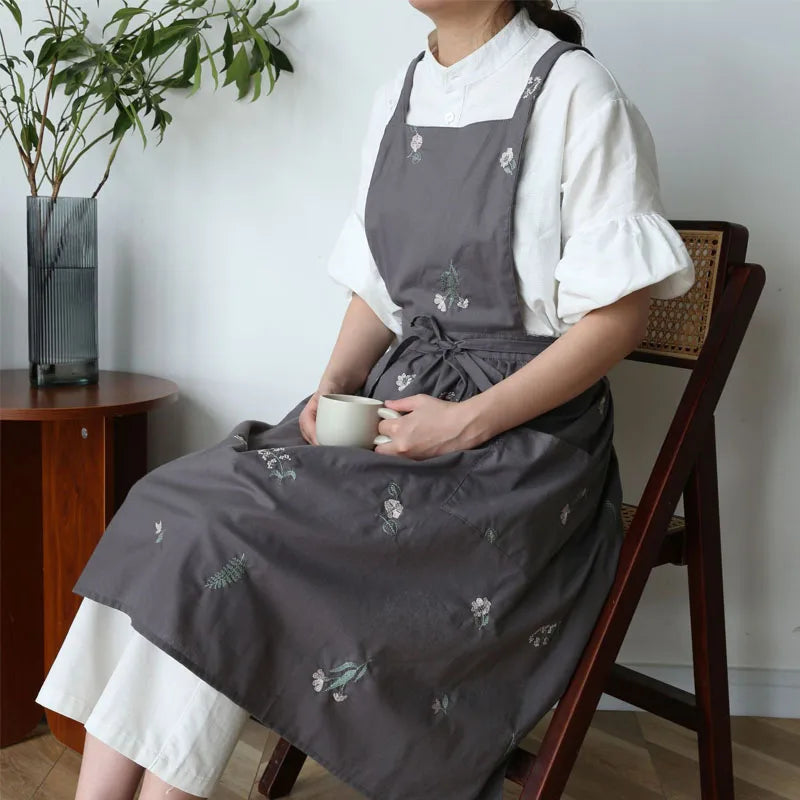 Kitchen Garden Embroidered Waterproof Cotton Dress Apron Women'S Cross Back Long Pleated Apron, Used for Cooking Work