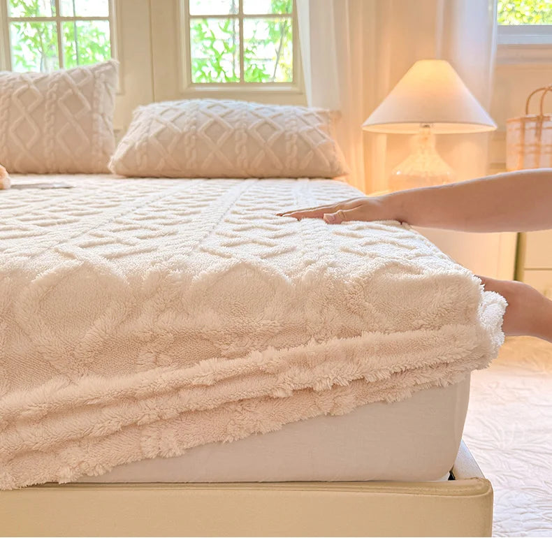 1pc Winter Warm Bed Sheet with Elastic Band Single/Queen/King Mattress Cover Thick Coral Fleece Fluffy Fitted Bed Sheets for Bed