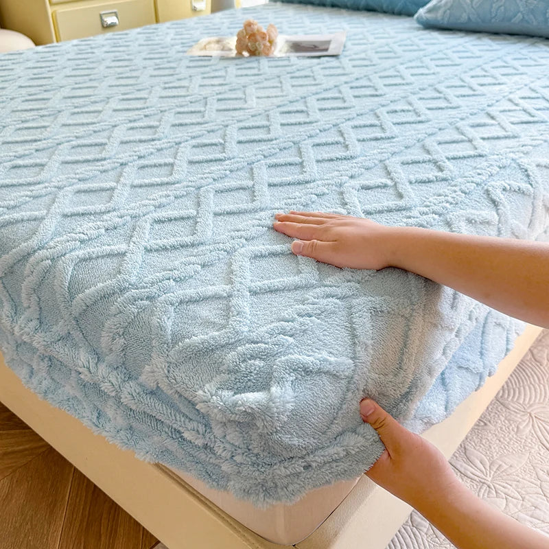 1pc Winter Warm Bed Sheet with Elastic Band Single/Queen/King Mattress Cover Thick Coral Fleece Fluffy Fitted Bed Sheets for Bed