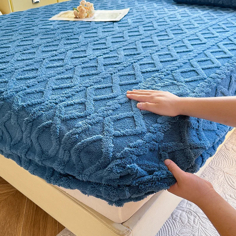 1pc Winter Warm Bed Sheet with Elastic Band Single/Queen/King Mattress Cover Thick Coral Fleece Fluffy Fitted Bed Sheets for Bed