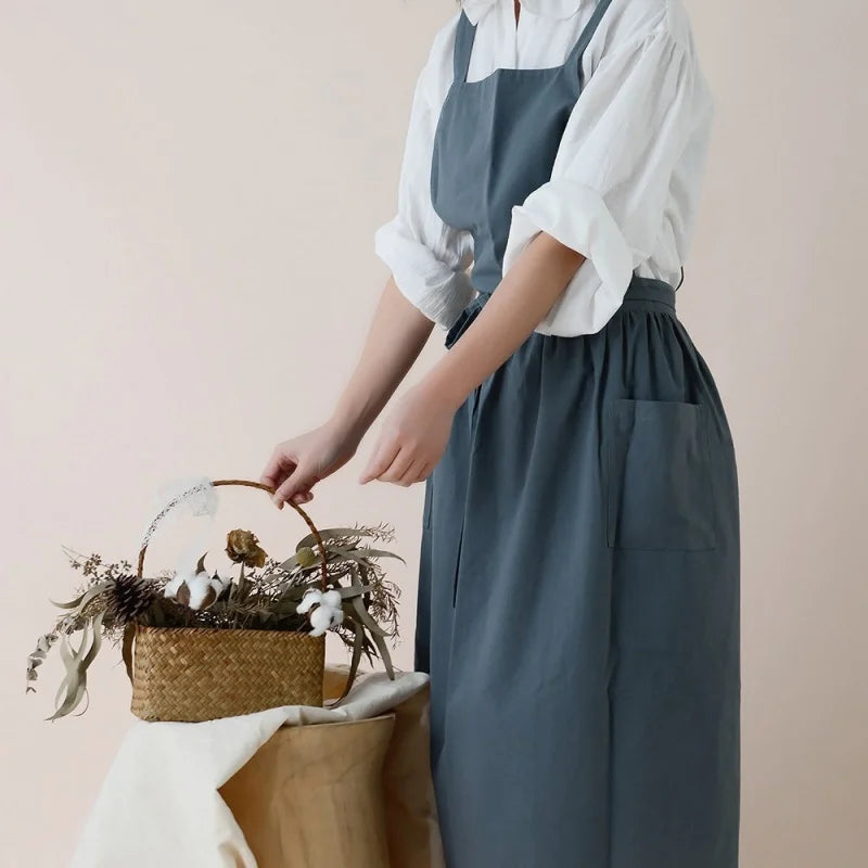 Long Lightweight Waterproof Oil Proof Anti Hair Pleated Apron With Pockets For Women Kitchen Beauty Salon Nail Pet