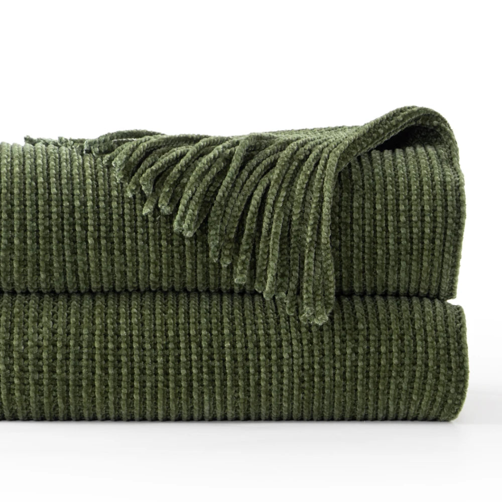 Battilo Chenille Knit Blankets with Tassels Green Plaid Throw Blanket for Bed Couch Decorative Sofa Blanket Bedroom Spring Decor