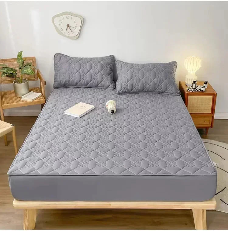 1PC Waterproof Quilted Mattress Protector Breathable Mattress Cover Anti-mite Anti-bacterial Fitted Bed Sheet (No Pillowcase) 1 sold