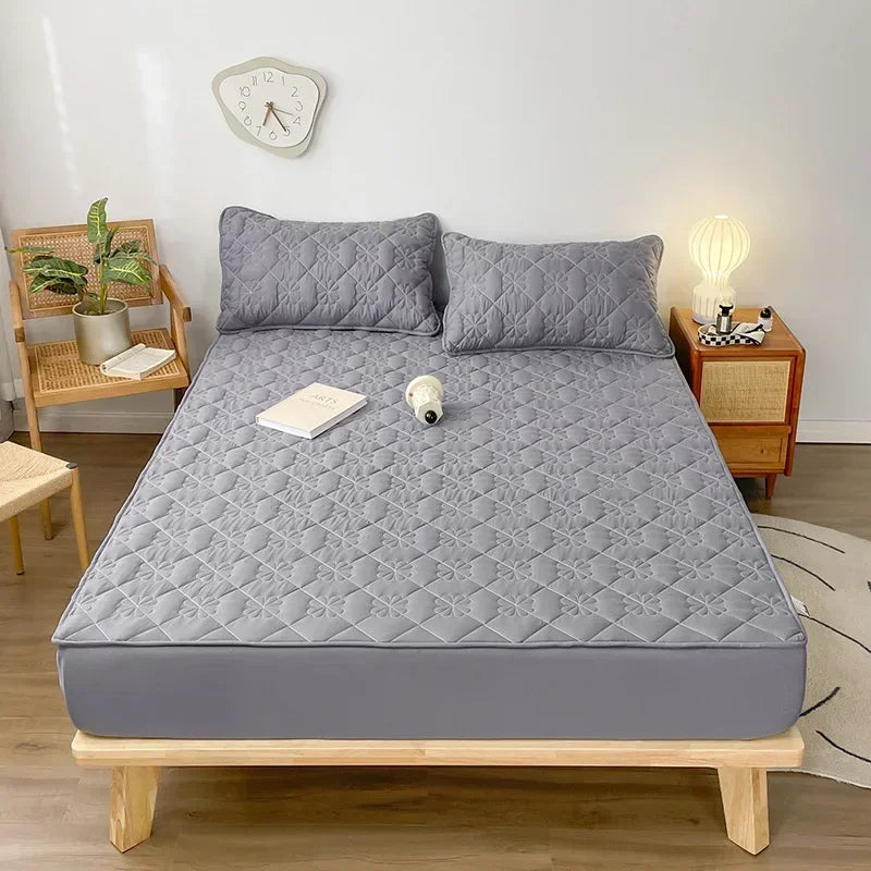 1PC Waterproof Quilted Mattress Protector Breathable Mattress Cover Anti-mite Anti-bacterial Fitted Bed Sheet (No Pillowcase) 1 sold